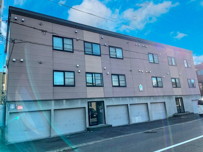 物件外観写真2　(外観写真)