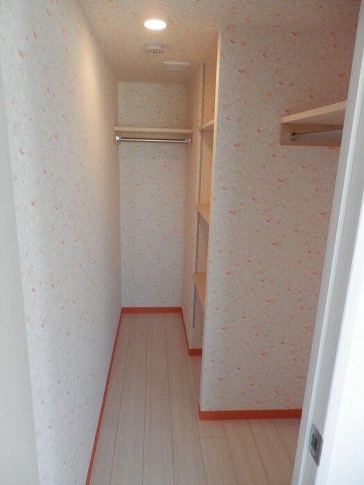 物件内観写真10　(収納)