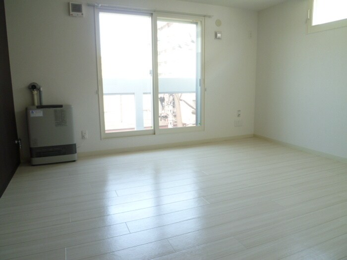 物件内観写真6　(居室)