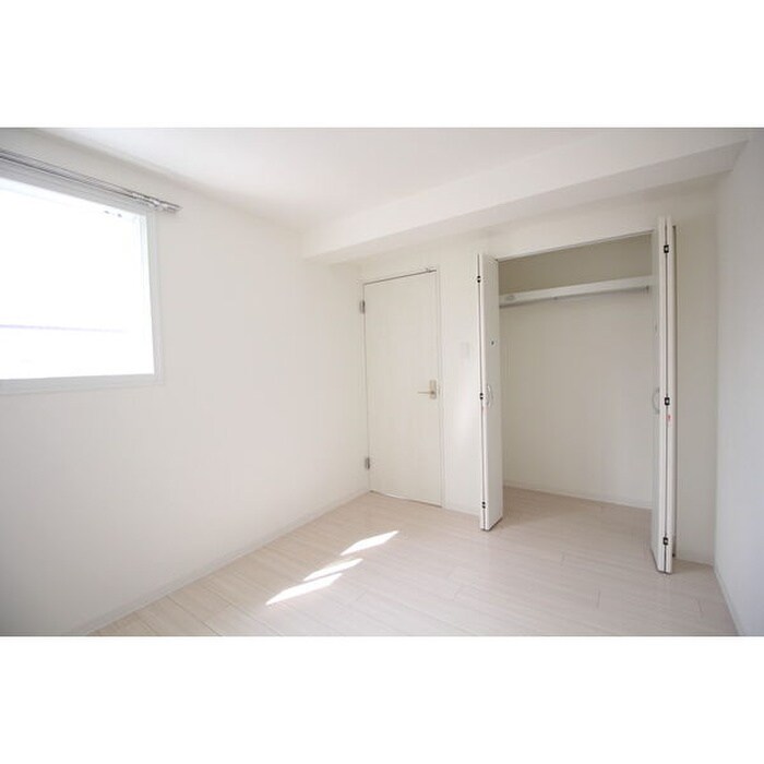 物件内観写真12　(居室)