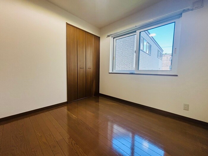 物件内観写真11　(居室)