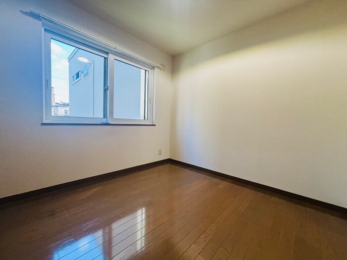 物件内観写真13　(居室)