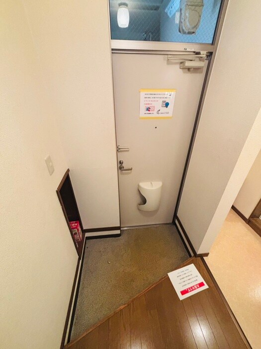 物件内観写真20　(玄関)