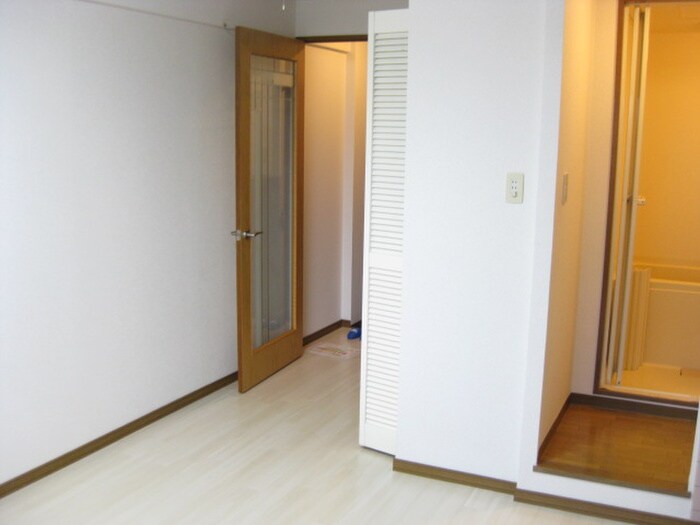 物件内観写真15　(居室)