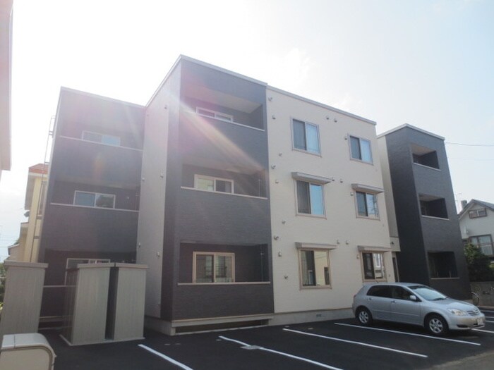 物件外観写真3　(外観写真)