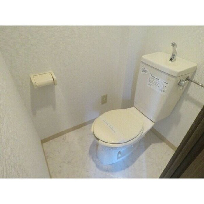 物件内観写真13　(トイレ)