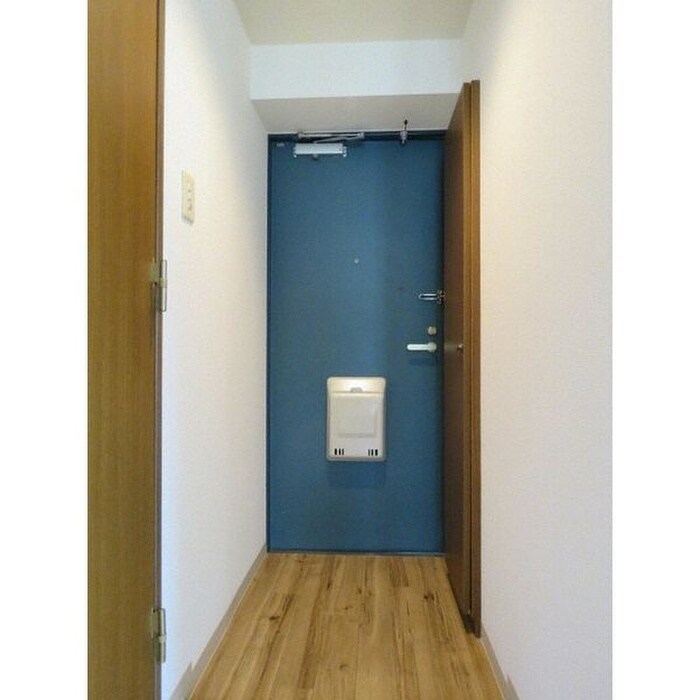 物件内観写真15　(玄関)