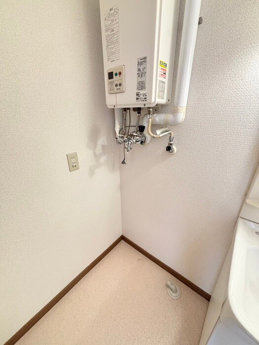 物件内観写真21　(洗濯機置場)