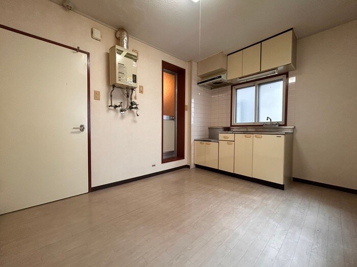 物件内観写真10　(居室)