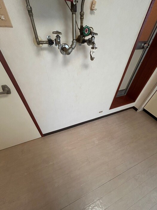 物件内観写真19　(洗濯機置場)