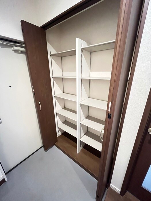 物件内観写真17　(靴箱)