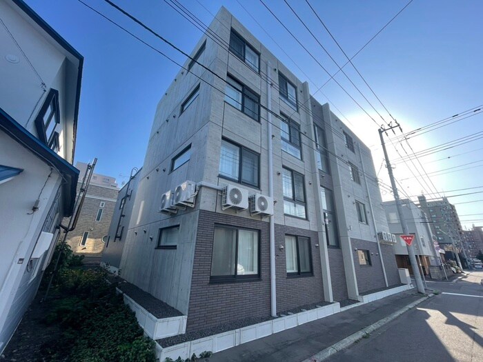 物件外観写真3　(外観写真)