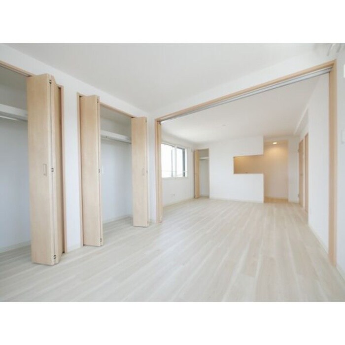 物件内観写真10　(居室)