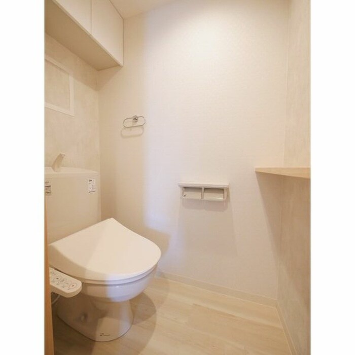 物件内観写真14　(トイレ)