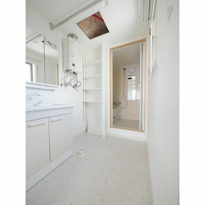 物件内観写真15　(洗面)