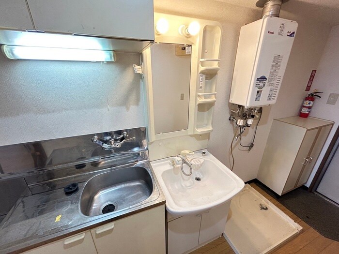 物件内観写真14　(洗面)