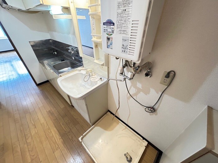 物件内観写真22　(洗濯機置場)