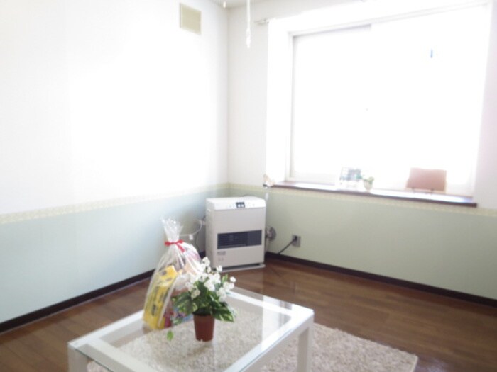 物件内観写真4　(居室)