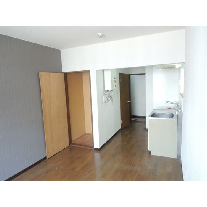 物件内観写真5　(居室)