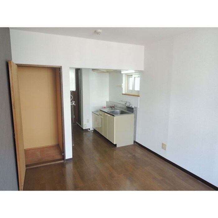 物件内観写真6　(居室)