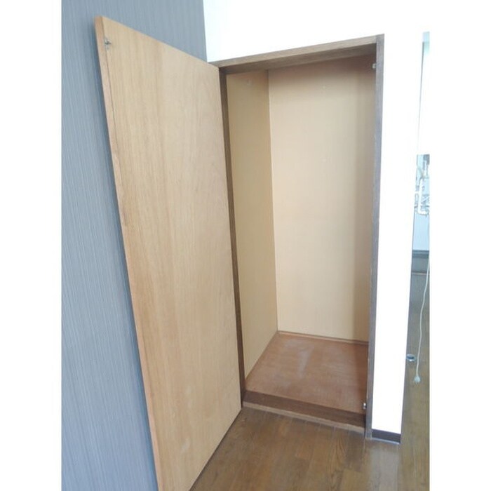 物件内観写真7　(収納)