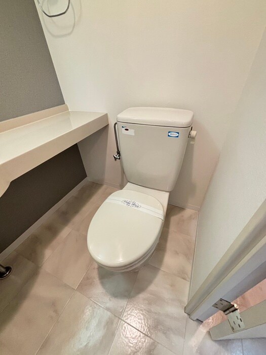 物件内観写真14　(トイレ)