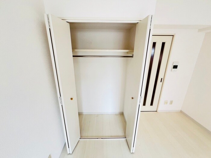 物件内観写真15　(玄関)