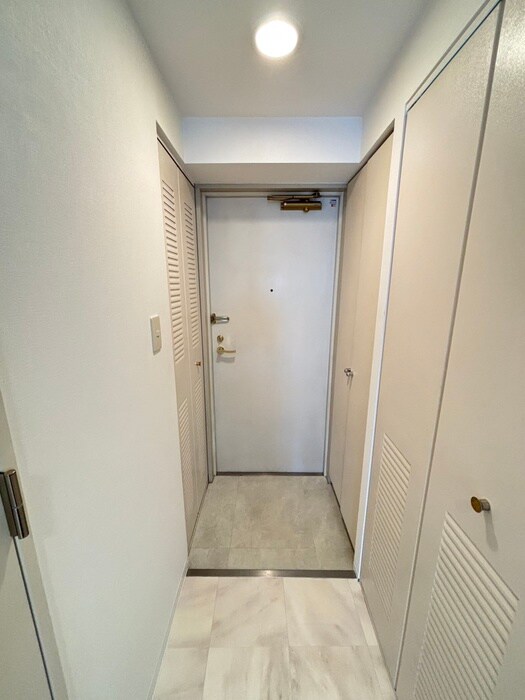 物件内観写真17　(玄関)