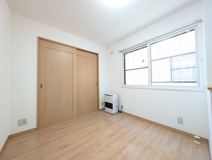 物件内観写真9　(居室)