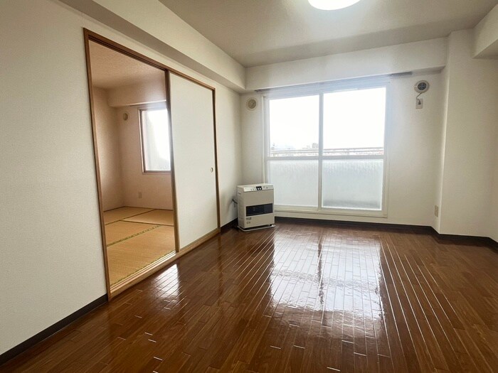 物件内観写真9　(居室)