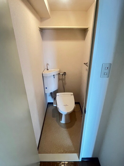 物件内観写真15　(トイレ)