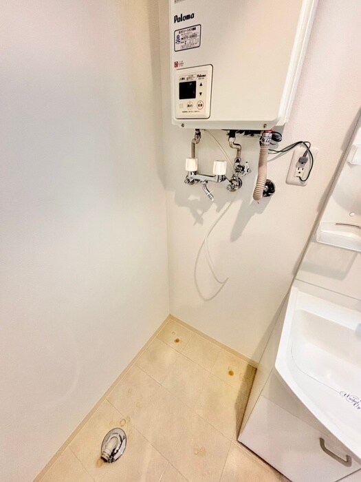 物件内観写真21　(洗濯機置場)