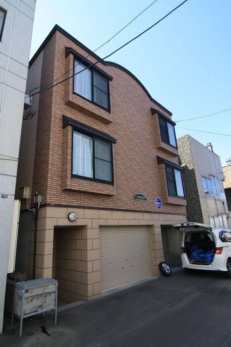 物件外観写真3　(外観写真)