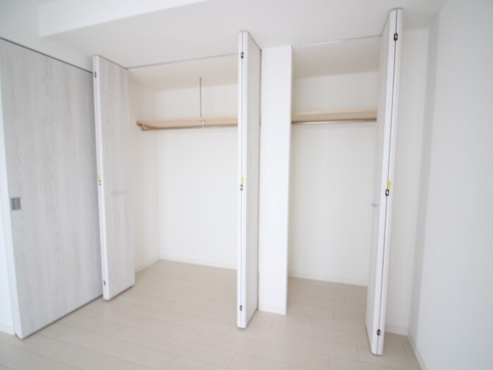 物件内観写真10　(収納)