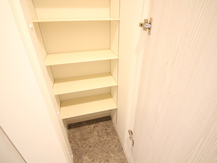 物件内観写真15　(靴箱)