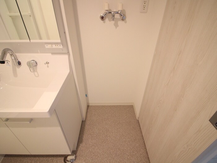 物件内観写真19　(洗濯機置場)