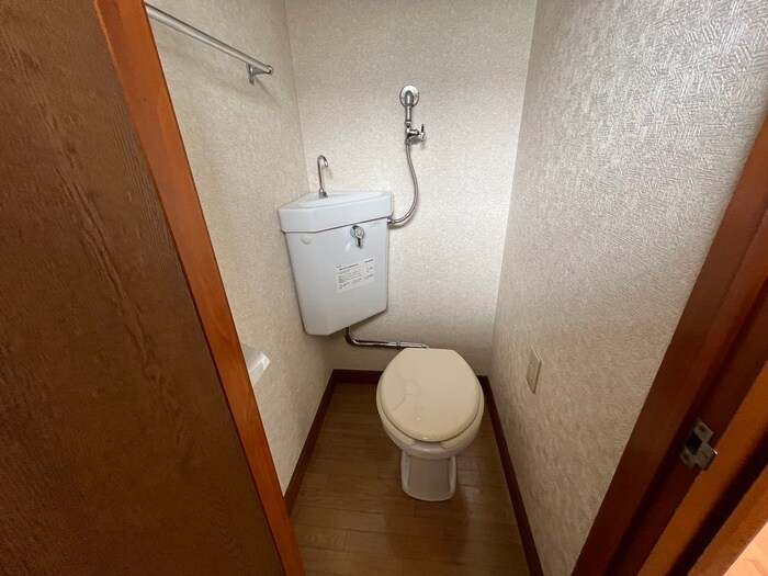 物件内観写真13　(トイレ)