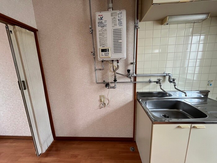 物件内観写真17　(洗濯機置場)