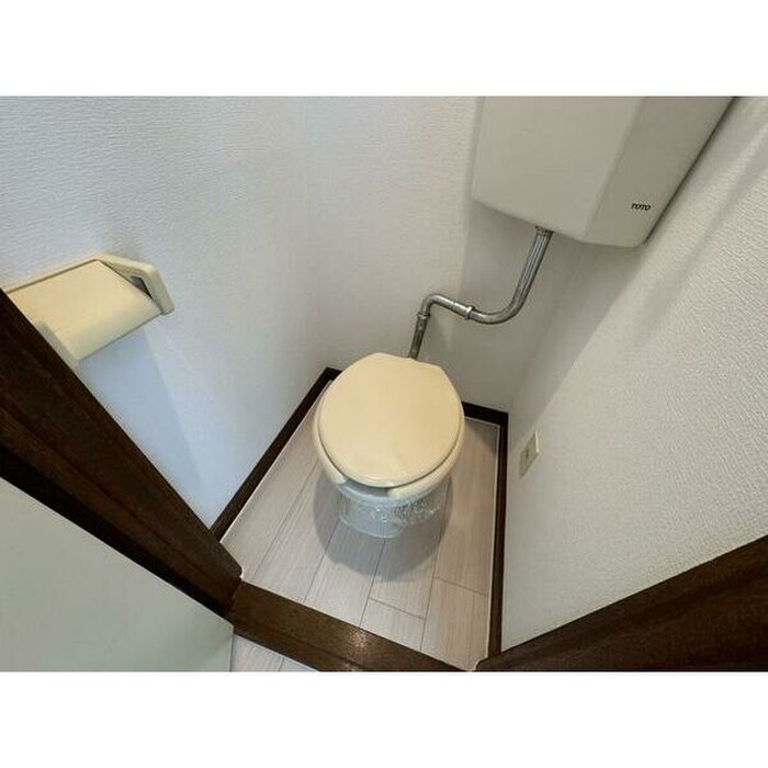 物件内観写真8　(トイレ)