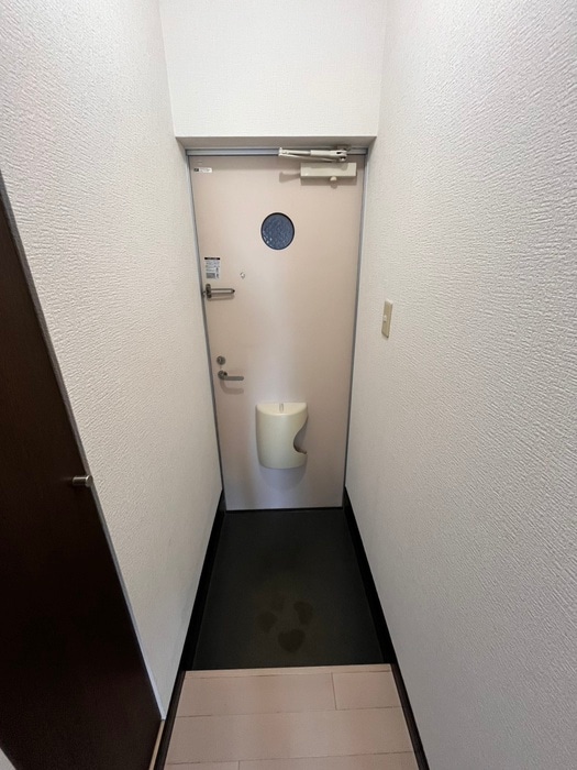 物件内観写真18　(玄関)