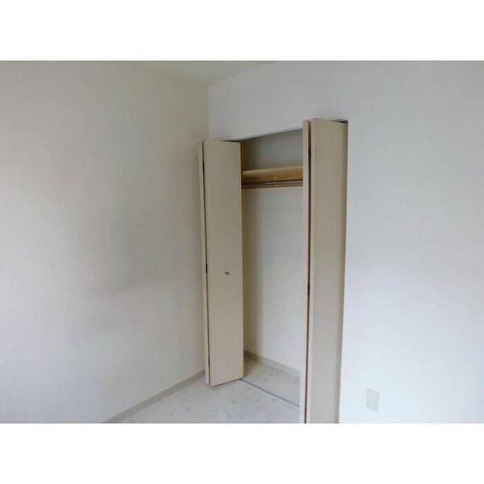 物件内観写真8　(収納)