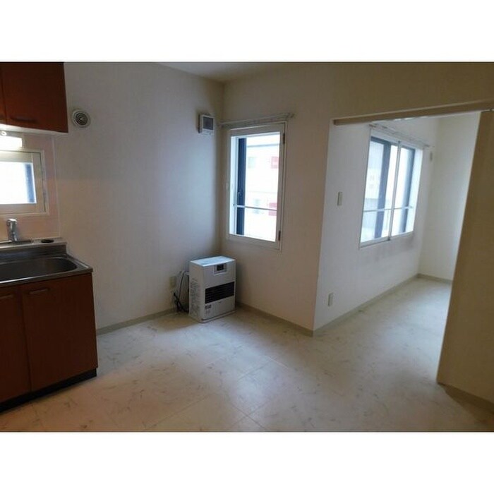 物件内観写真13　(居室)