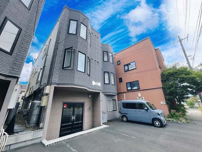 物件外観写真2　(外観写真)