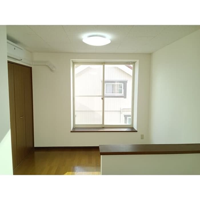 物件内観写真8　(居室)