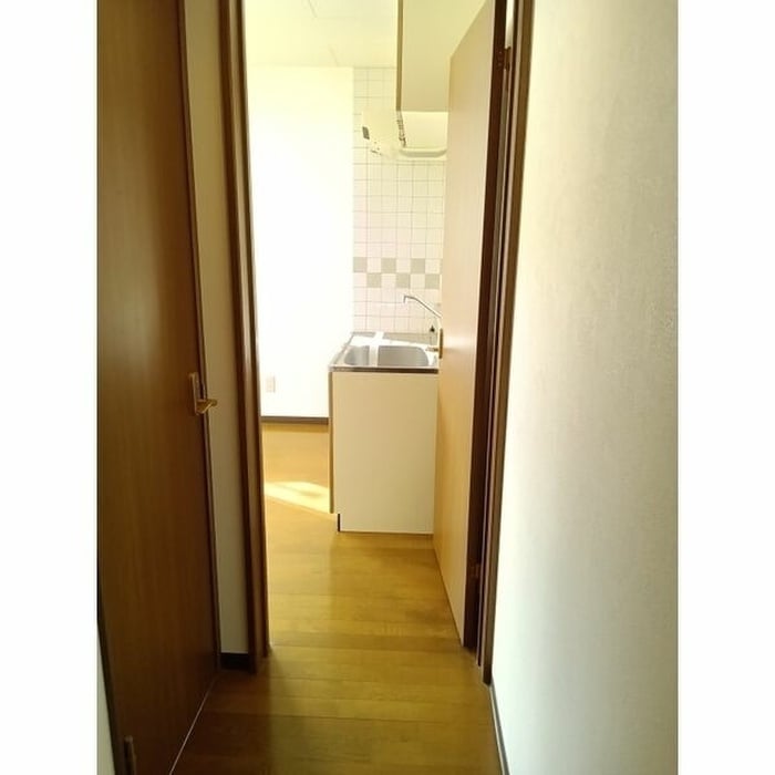 物件内観写真15　(廊下)