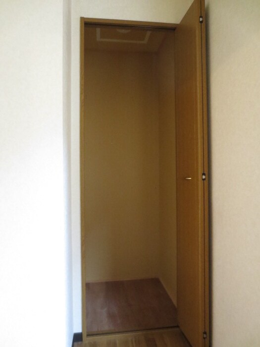 物件内観写真9　(収納)