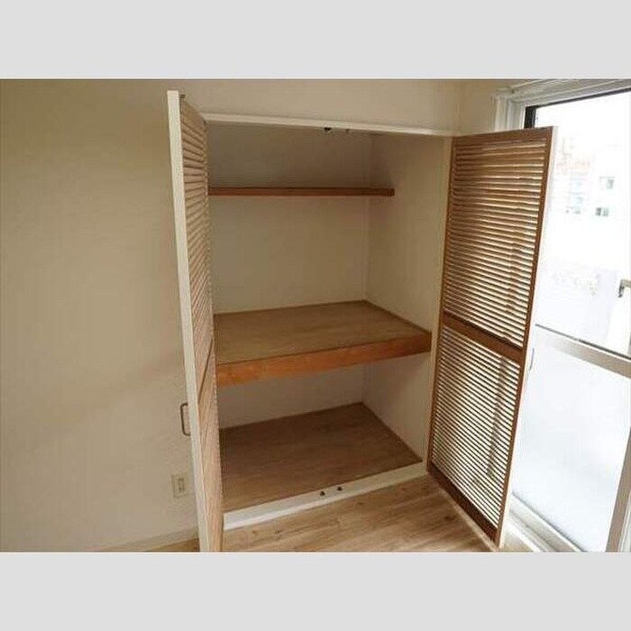 物件内観写真13　(収納)