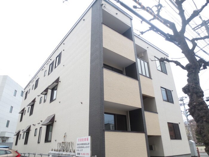 物件外観写真2　(外観写真)