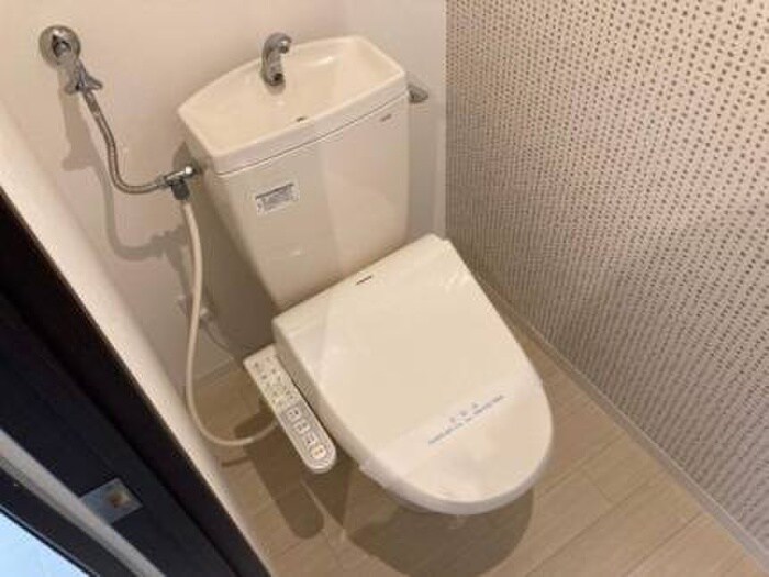 物件内観写真16　(トイレ)