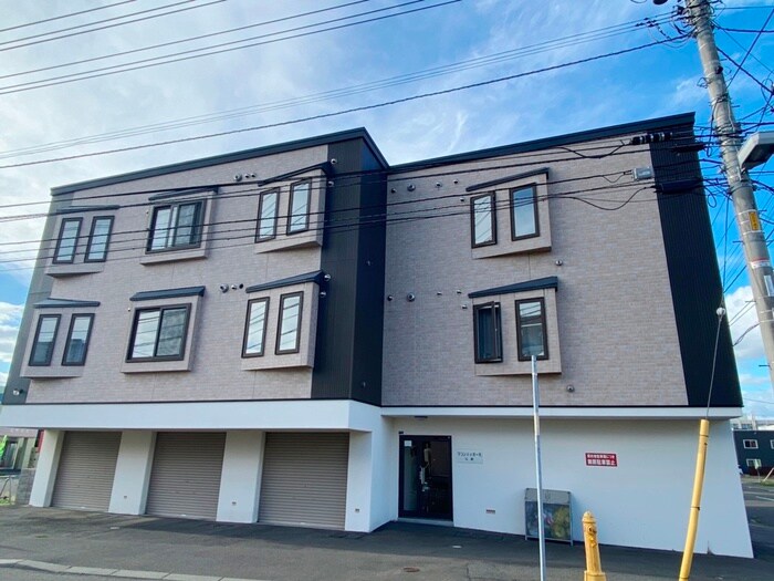 物件外観写真1　(外観写真)